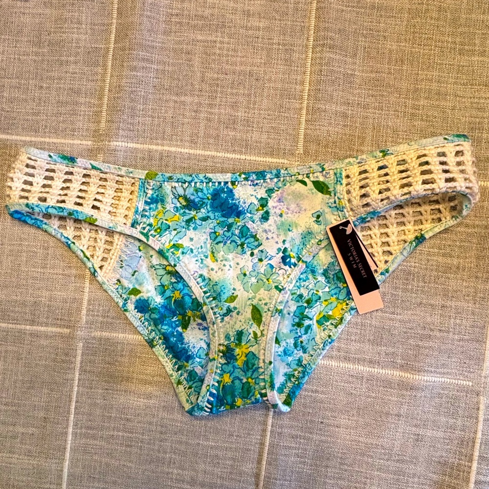 💚Victoria Secret Swim Bottoms 💙